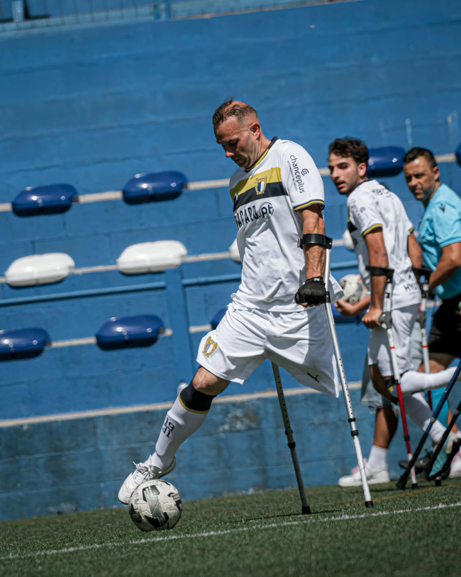 primeiro jogo oficial
